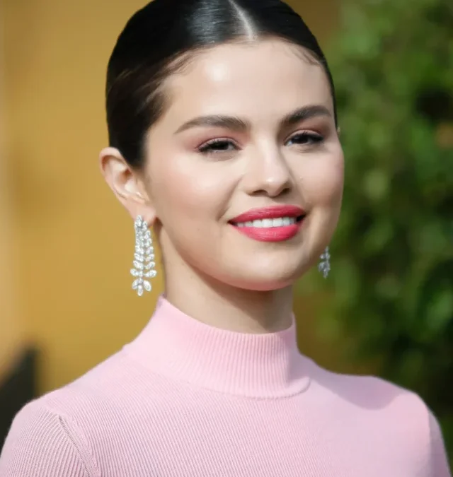 Selena Gomez ‘is dating Chainsmokers star Drew Taggart’